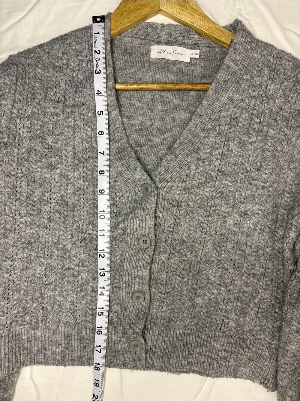 All in Favor Gray V-Neck Cropped Button Cardigan - Picture 4 of 9